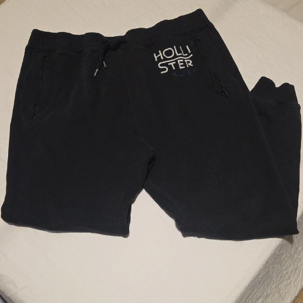 Hollister Charcoal Joggers - Picture 1 of 6